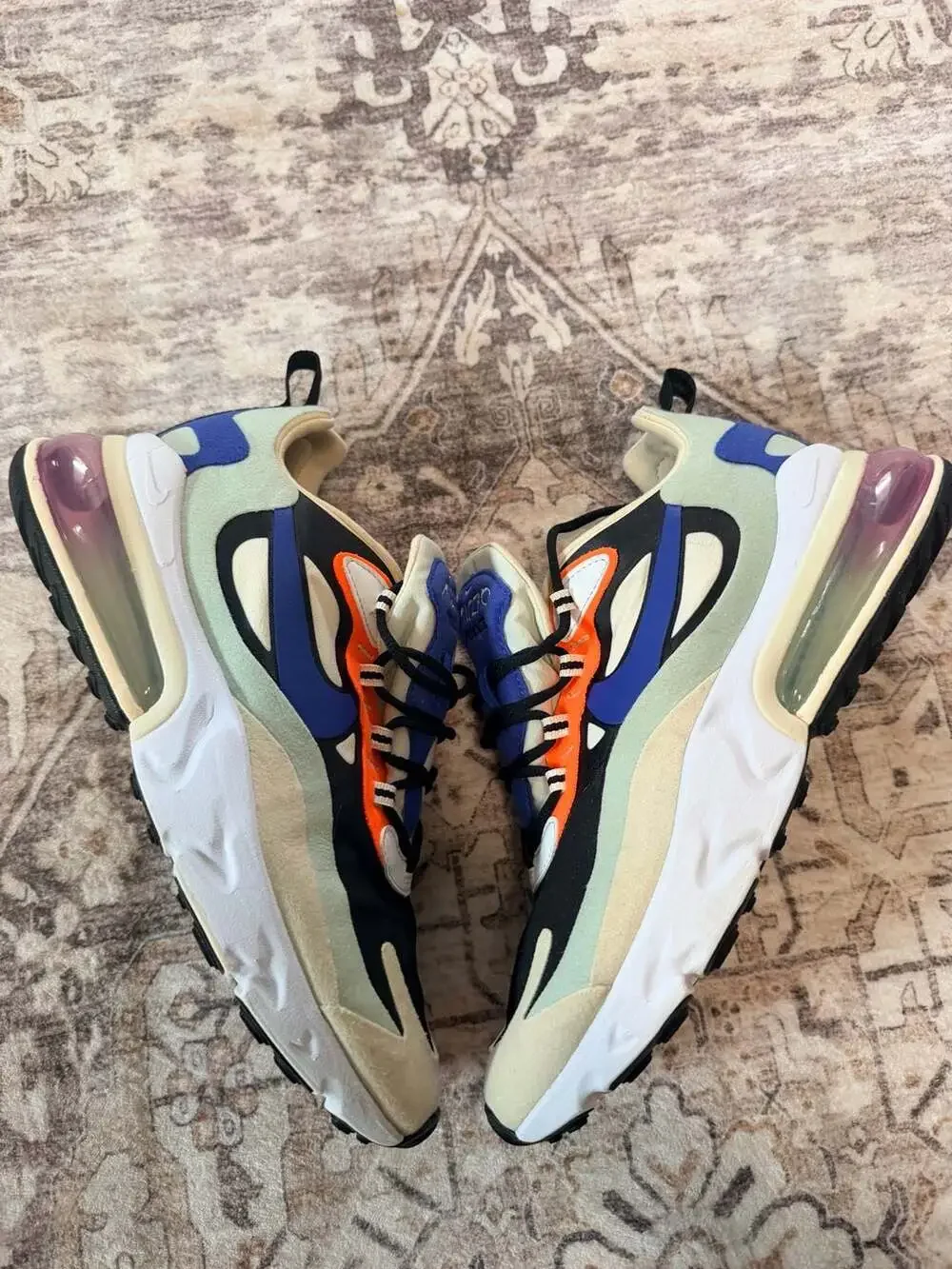 Nike Air Max 270 React CI3899-200 Sneakers Size 9